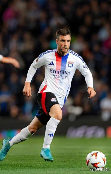 里程碑夜！里昂复出首秀，欧联赛前刷纪录，管理层满意，高层口径保持一致的简单介绍