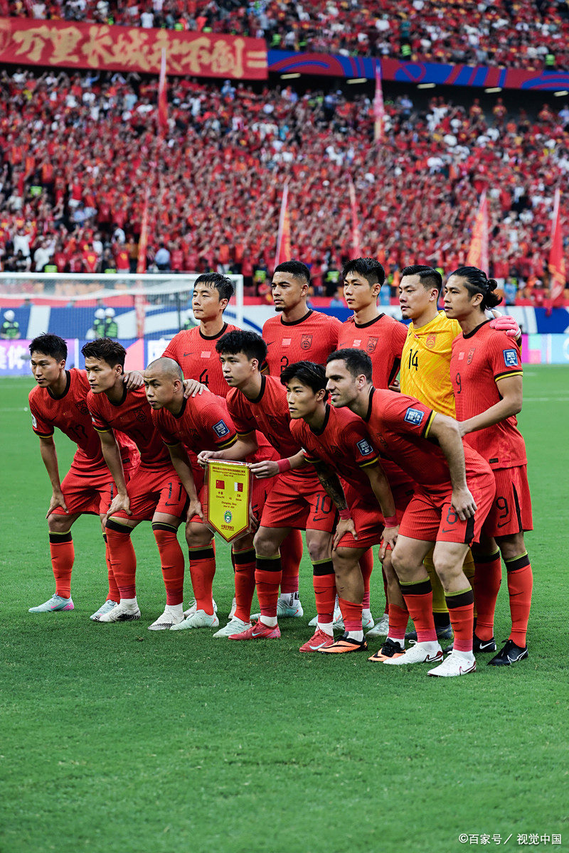 武汉三镇训练开放日，转会期内部沟通引欢呼，NBA常规赛在即，细节决定成败的简单介绍